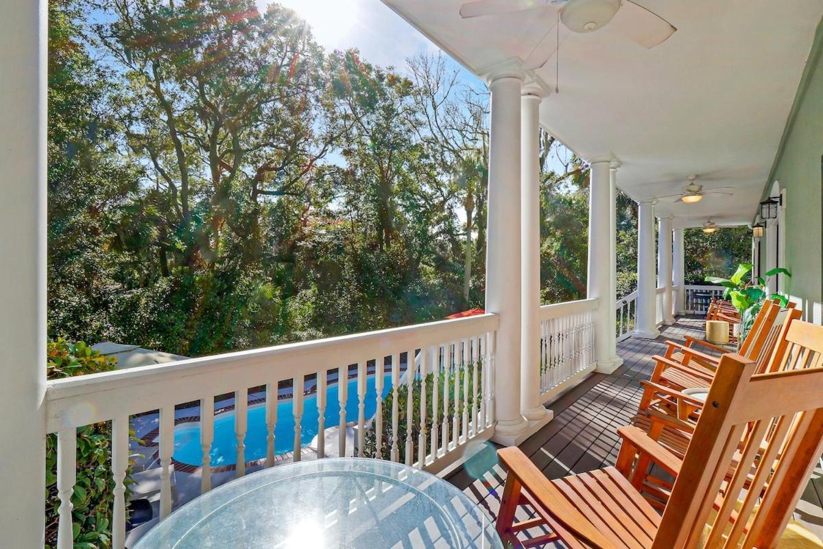 6 Bd 4 And One Half Bath Family Friendly Beach Home With Heated Pool Just A Block To The Beach ヒルトンヘッドアイランド エクステリア 写真