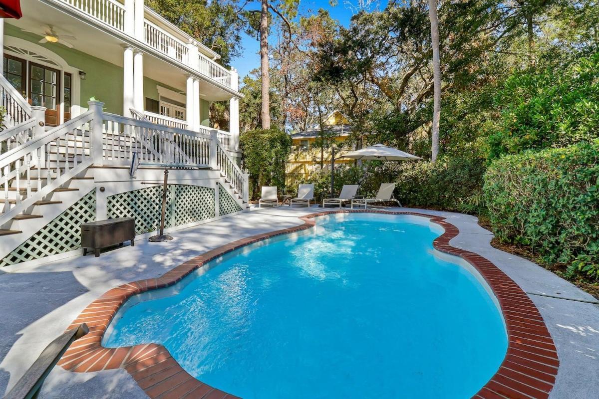 6 Bd 4 And One Half Bath Family Friendly Beach Home With Heated Pool Just A Block To The Beach ヒルトンヘッドアイランド エクステリア 写真